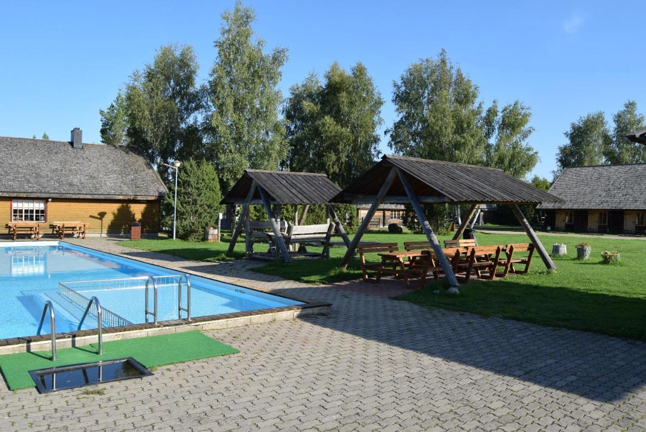 Töllu Туристическая деревня Курессааре Экстерьер фото