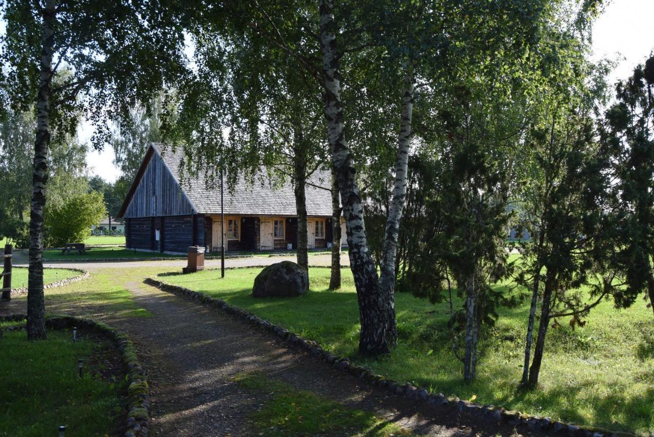Töllu Туристическая деревня Курессааре Экстерьер фото