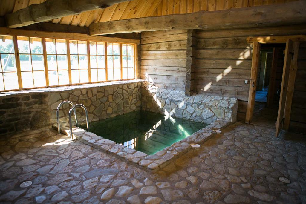 Töllu Туристическая деревня Курессааре Экстерьер фото