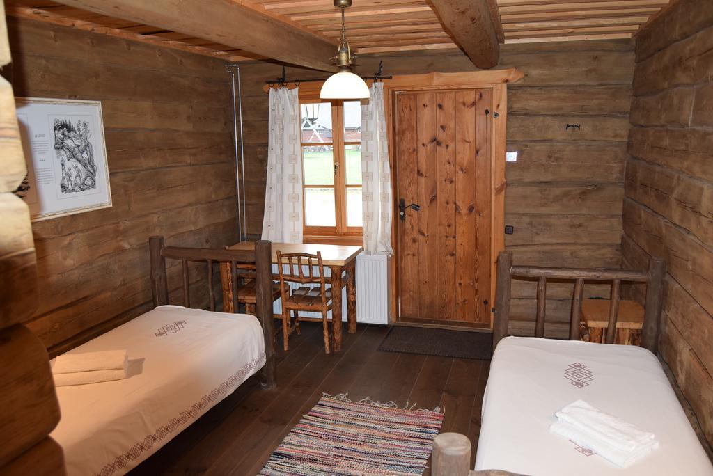 Töllu Туристическая деревня Курессааре Экстерьер фото